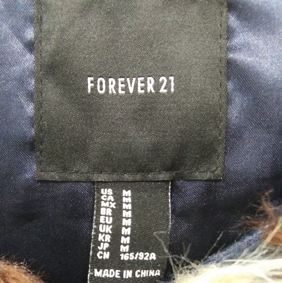 Forever 21 Women's Faux Fur Coat - Picture 5 of 5